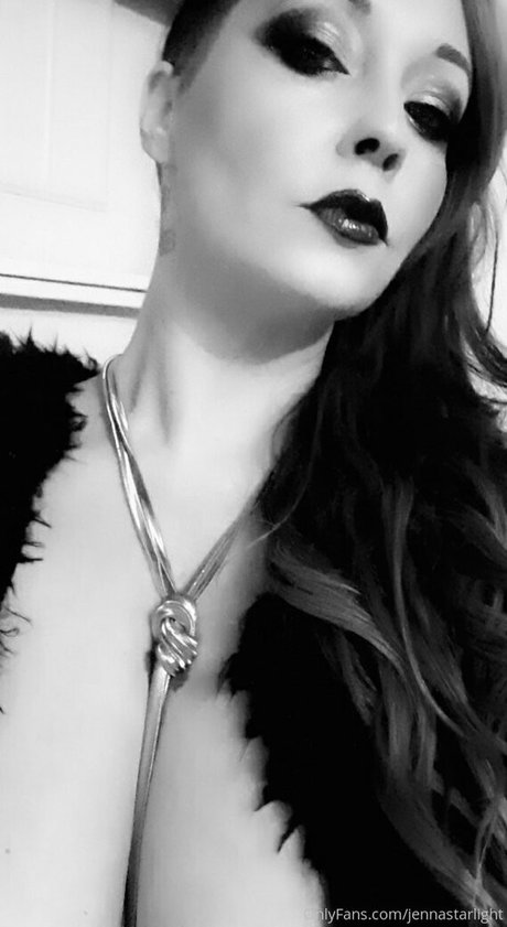 oma-muschi nur fans kunst exklusive fotos