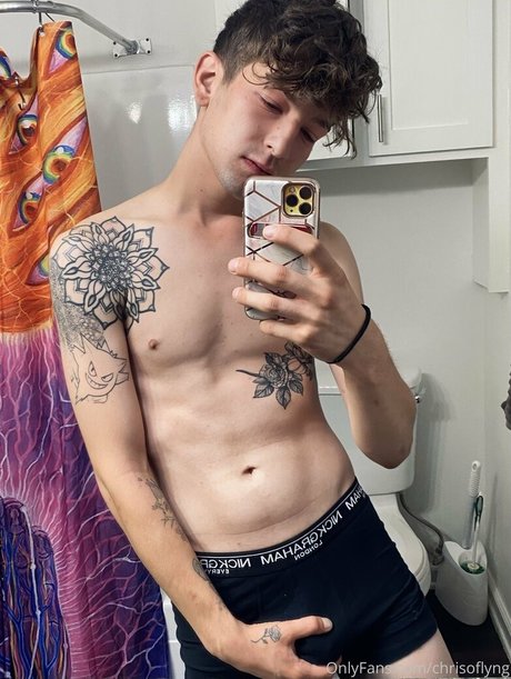 chrisoflyng model exklusive galerien