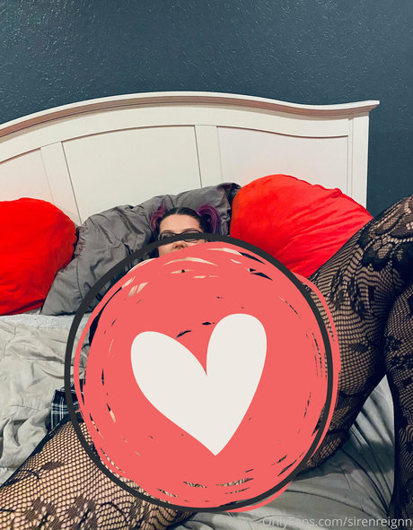 sirenreignn model nackte bild