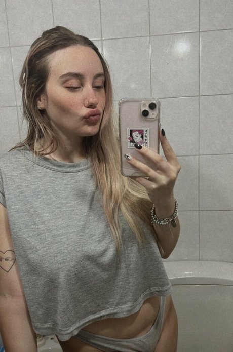 Princess Kenobi hd heiße foto