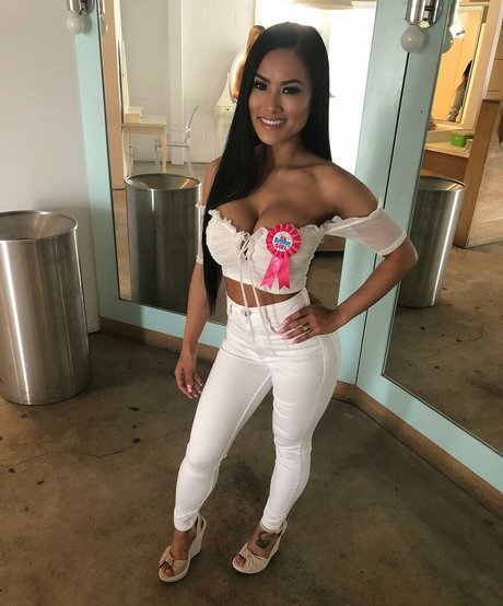 iamhienhoneybee xxx sexy archiv