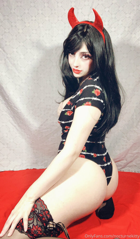 asiatische nackte onlyfans schöne freie archiv