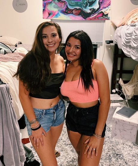 fansly onlyfans kostenlose xxx foto