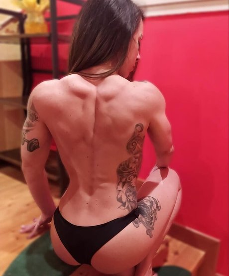 angela schwarzy erotische nackt bild