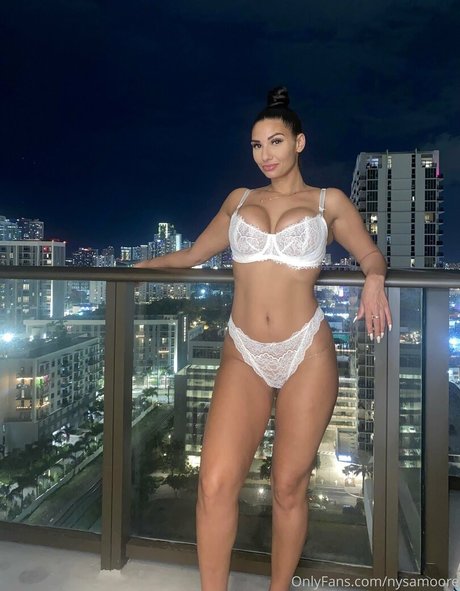 nysamoore heiße nacktheit foto