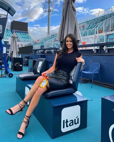 Rachel Stuhlmann akt bilder