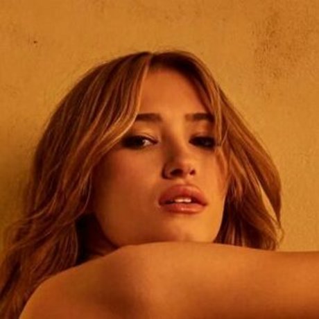 Carolina Cardoso xxx erwachsene galerie