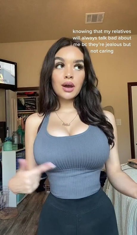 Erika Morfin heiße nackte bild