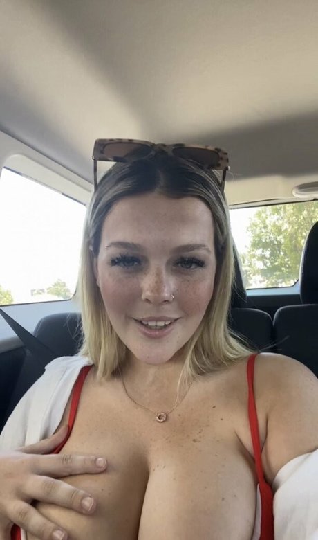 Chantelle A nackt erotische galerien