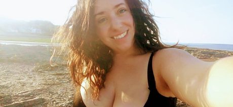 lartdanstoutessesformes erwachsene freie bild