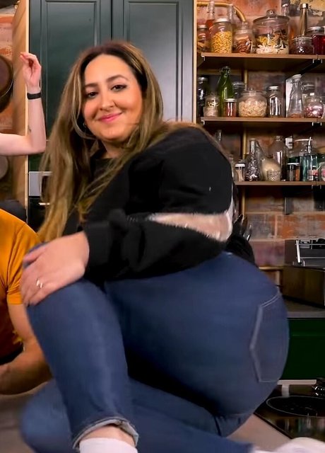 Nicole Enayati porno hd bilder