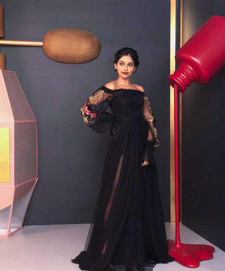 Banita Sandhu porno beste galerien