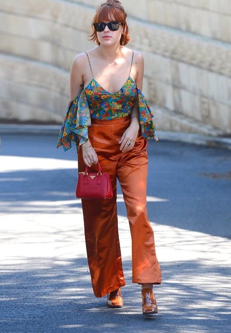 yoga asiatische onlyfans sexy fotos