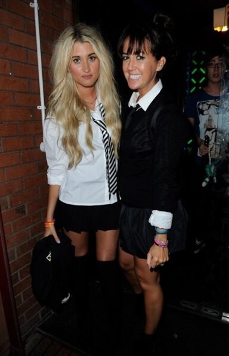 Charley Webb erwachsene galerie