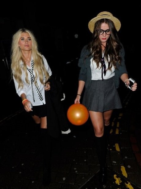 Charley Webb model nackten galerien