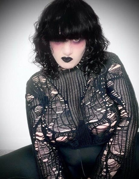 DemonG Bugs sexy akt bilder