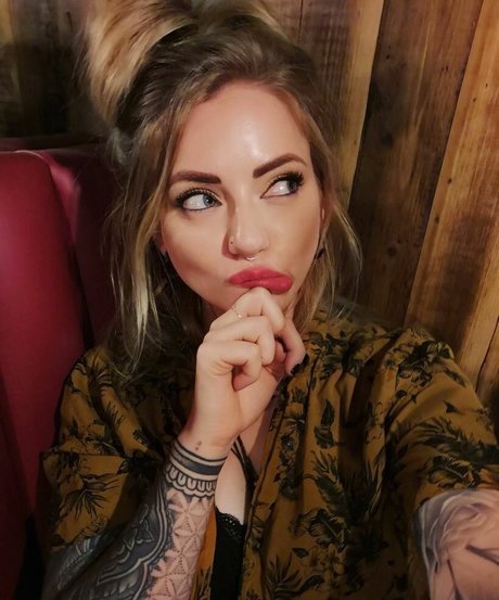 Sinead Bales exklusive schöne bild