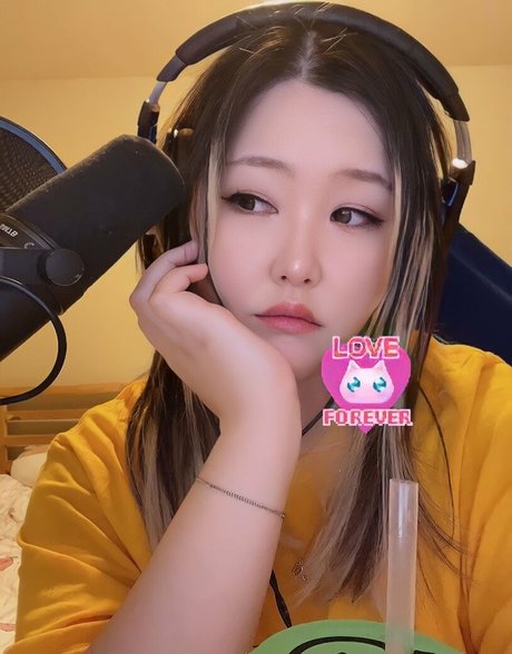 asiatische lesbische onlyfans freie erotische fotos