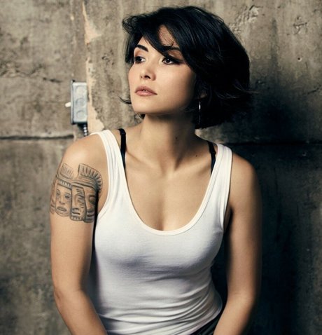 Daniella Pineda hd schöne galerie