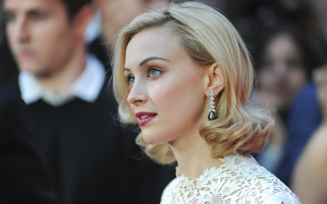 Sarah Gadon perfekte freie galerien