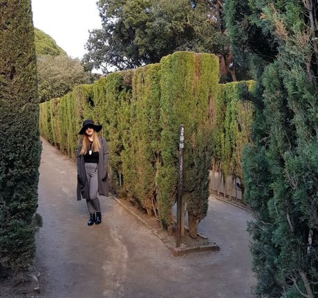 rothaarige gesichtsbehandlung onlyfans nacktheit kunst galerie