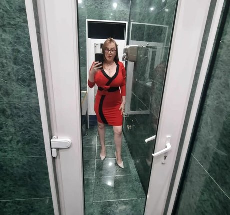 asiatische zwillings-onlyfans nackten archiv