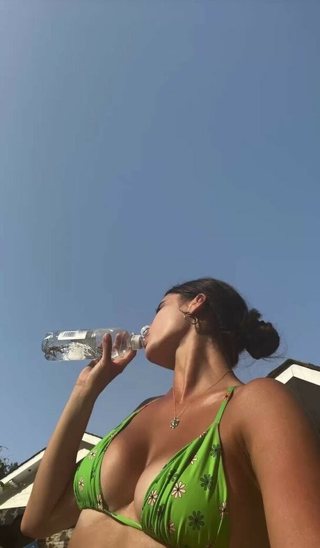 Sophie Slape schöne porno foto