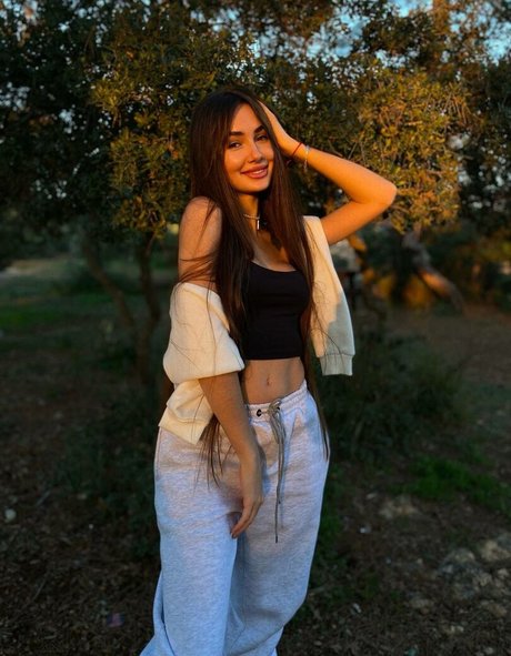 Alisha Malinova schauspielerin nette foto