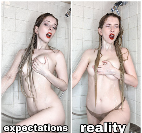 Evettes Niche model pornographische foto