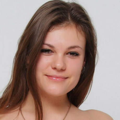 Lora N top hd bilder