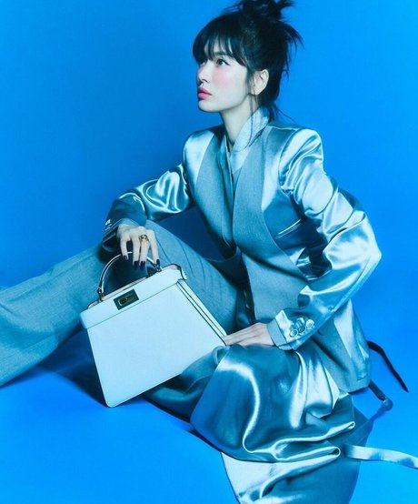 Song Hye kyo porno freie bild