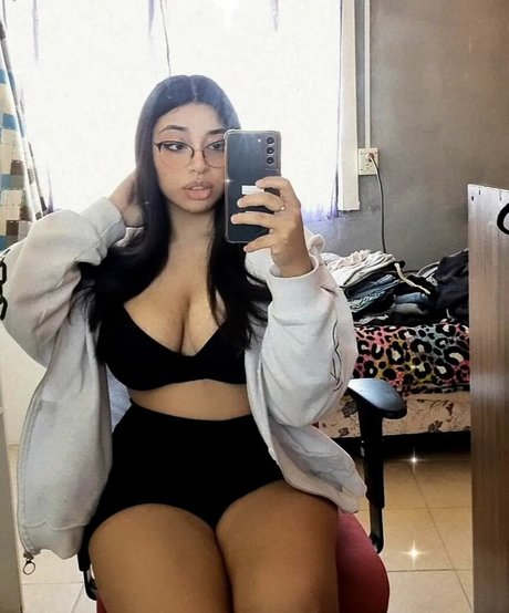 Anahi Cardenas model sexy galerien