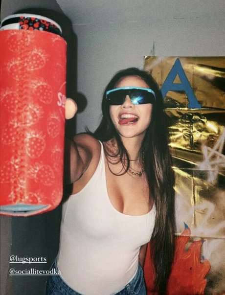 Carly Wong xxx erwachsene galerien