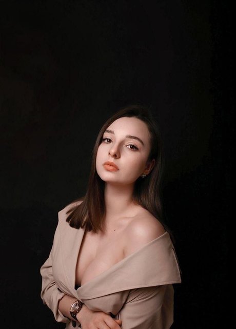 Elena Deligioz porno kostenlose galerien