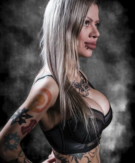 Jessisapphyri schauspielerin akt galerie