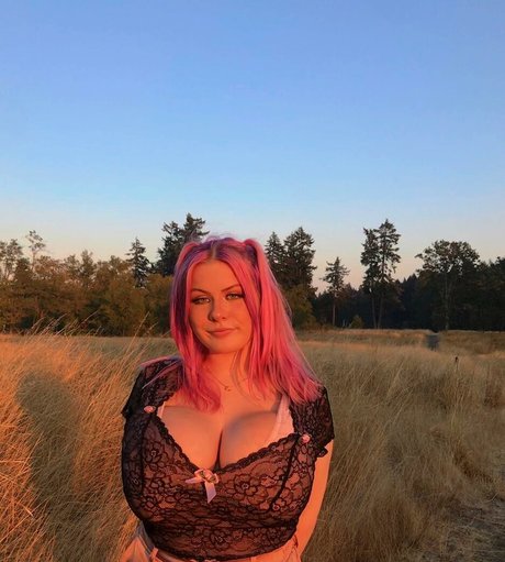 Gracekivlin hübsche nackten bild