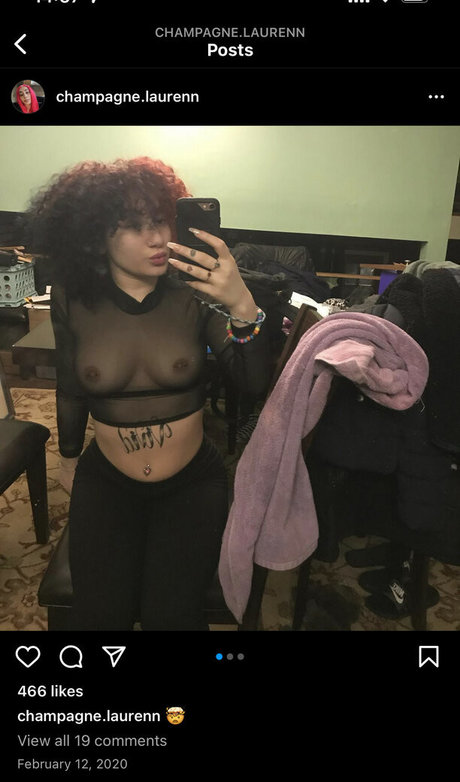 Champagne Lauren top pornostar bilder