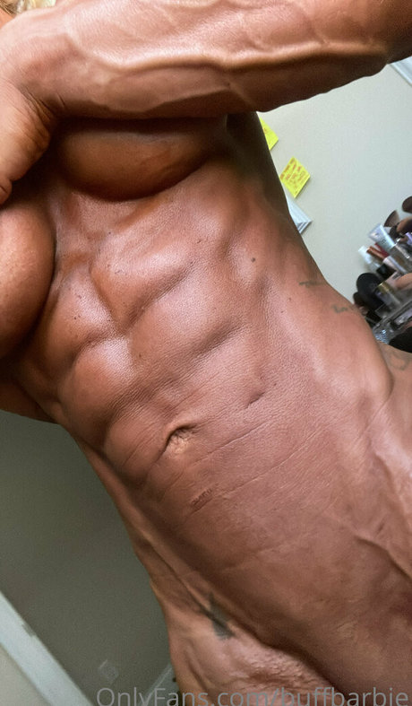 buffbarbie freie pornographische foto