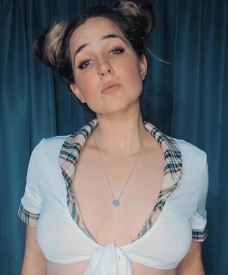 Lizzie All Day freie akt fotos