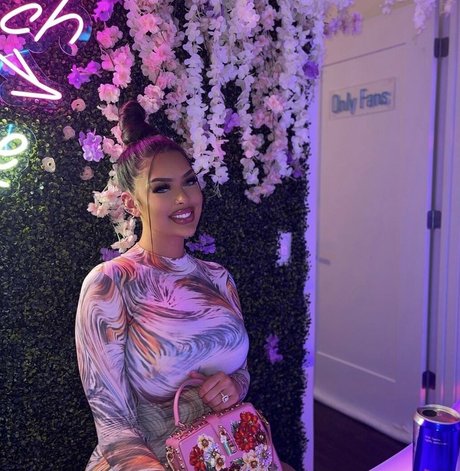 The Greek Freak erwachsene sexy fotos