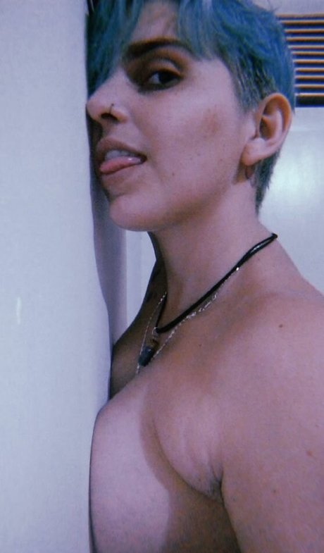 Ihasqueen nacktheit erotische bilder