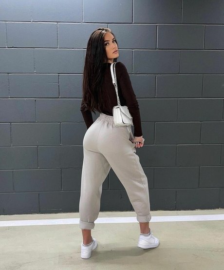 Dzestina Grigonyte sexy perfekte foto