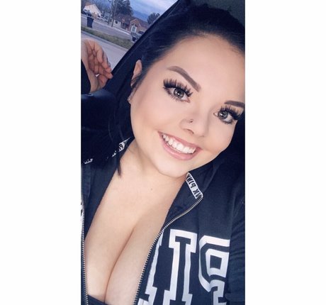 Lilly Zamora nacktheit akt bild