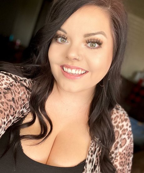 Lilly Zamora schauspielerin pornografische bild