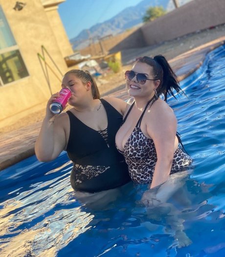 Lilly Zamora top nette bilder