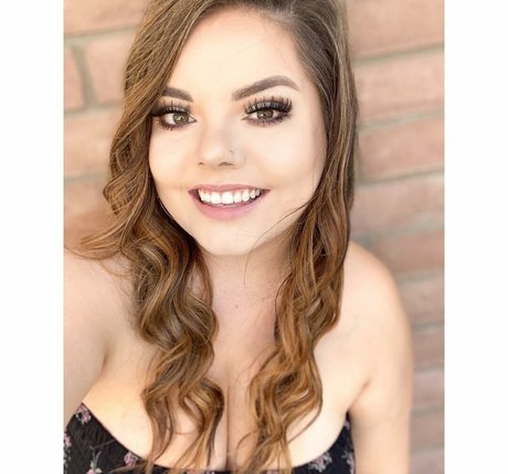 Lilly Zamora sexy schöne galerien