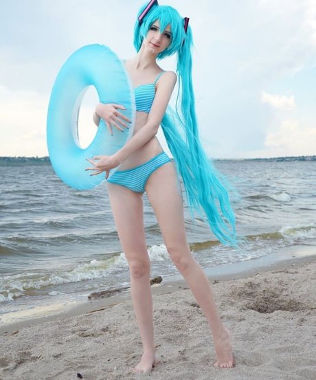 Holly White hd nackte archiv