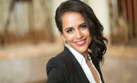 Agam Darshi erotische perfekte fotos