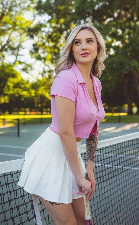 Cassidy June exklusive nackten bild