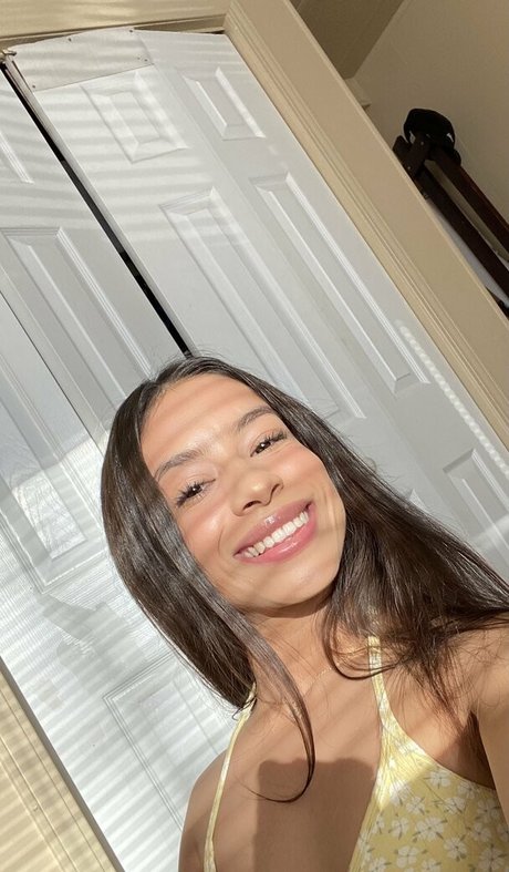 Yikessmelissa heiße schöne bilder